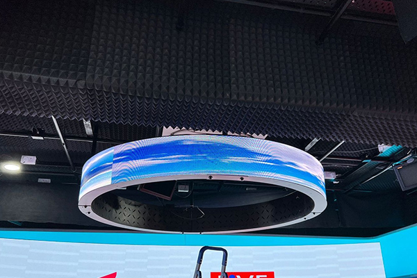 The Advantages and Feathers of Round LED Displays
