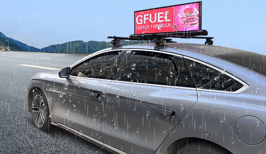 Ekran led i çatisë së makinës