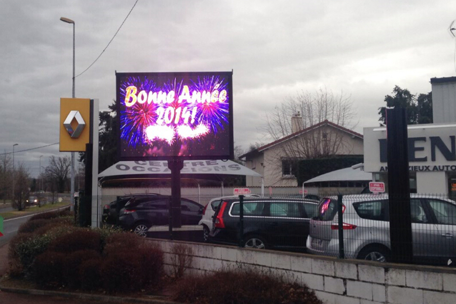 8sqm P8 led screen in France