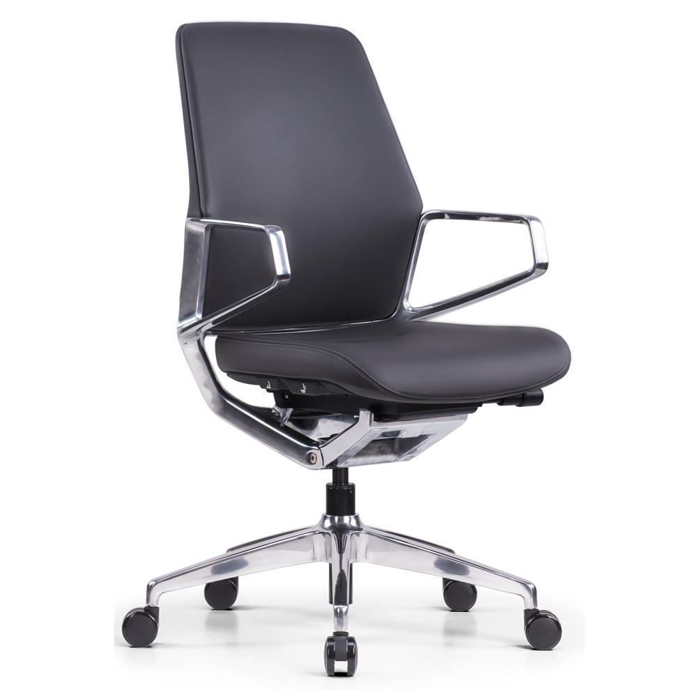 Czarne skórzane krzesło biurowe