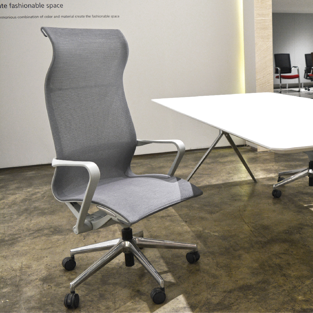 Cadeira de mesa de escritório simples e completa com função ergonômica