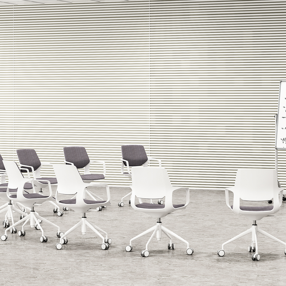 Роскошное офисное кресло для руководителей с колесиками