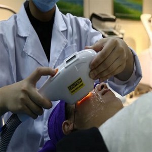 دستگاه لیزر موهای زائد بدون درد 2 در 1 SHR IPL Rejuvenation Skin Rejuvenation دارای تاییدیه FDA TGA CE