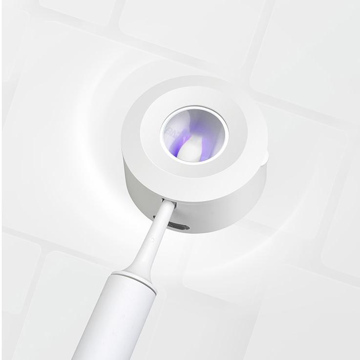 Sonic toothbrush disinfection case
