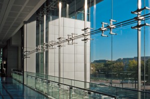 Point fixed glass curtain wall system