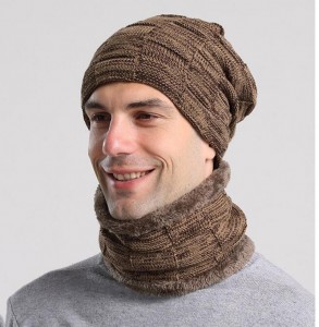 Cappello da uomo in lana lavorata a maglia