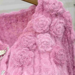 Fuzzy ROMANTIC ROSE GARDEN Cardigan in maglia con pompon floreali