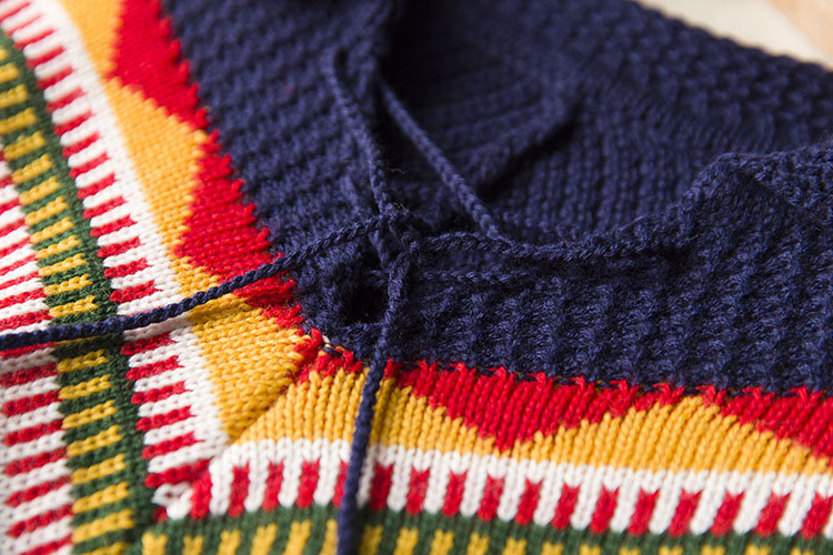 Custom Ladies fashion tassel knitted shawl-3