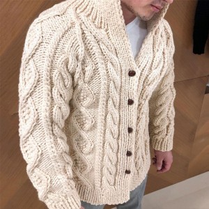 Txiv neej knitted cardigan coarse cable nyob rau hauv peb-dimensional kev nkag siab