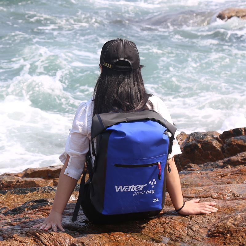 Outdoor Waterproof Swimming Backpack (၃) အိတ်၊