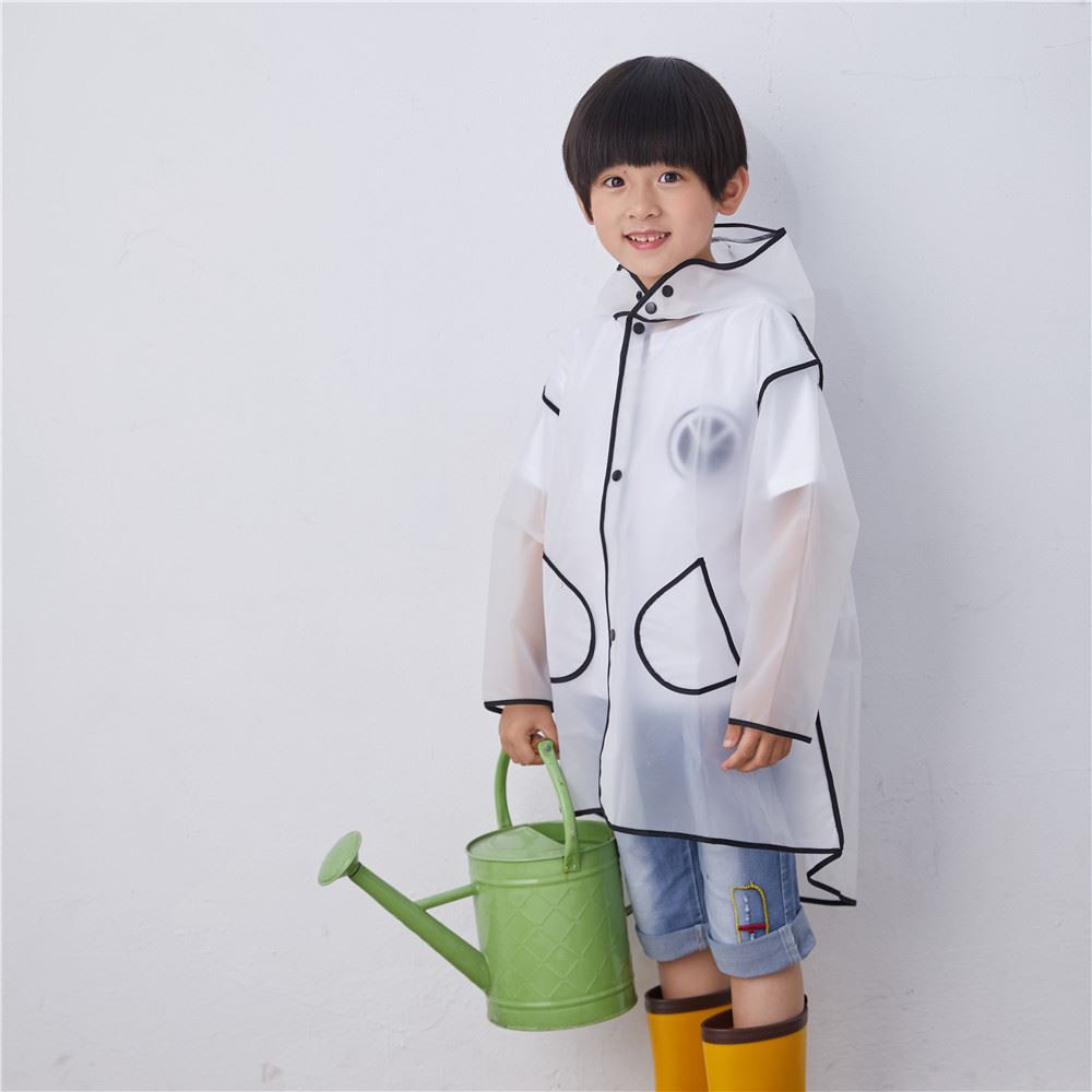 I-raincoat yezingane (4)