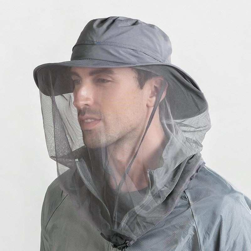 Chapéu de sol com rede mosquiteira