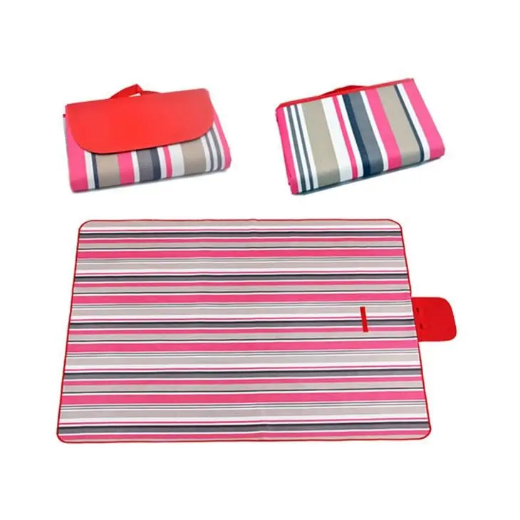 What is the difference between a beach mat and a picnic mat