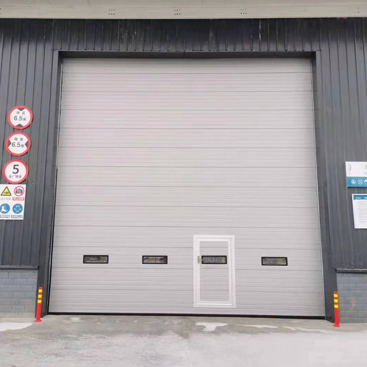 Komercyjne bramy garażowe Wysokiej jakości przemysłowe bramy segmentowe