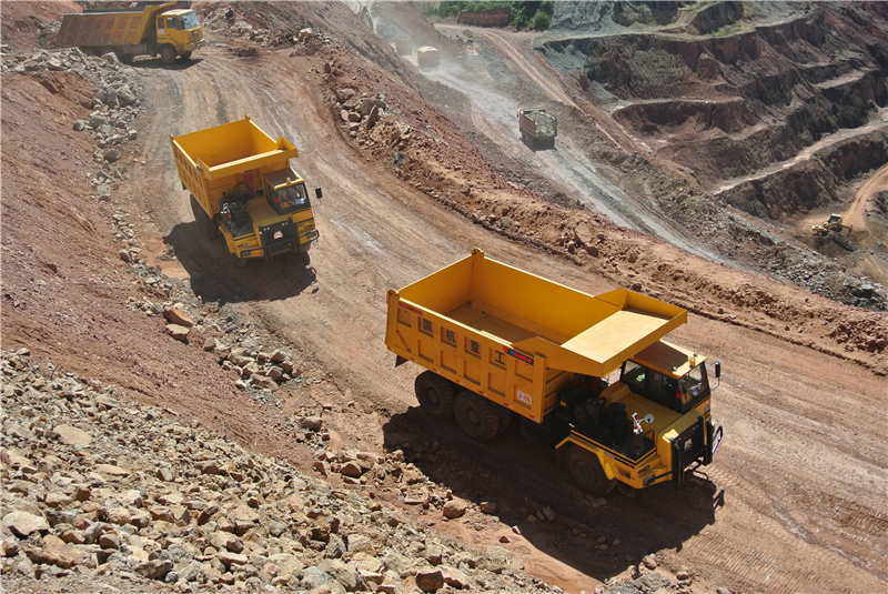 Large Mass Multifunction GKM120P Off-road Mining Dump Truck 610HP (2)3te