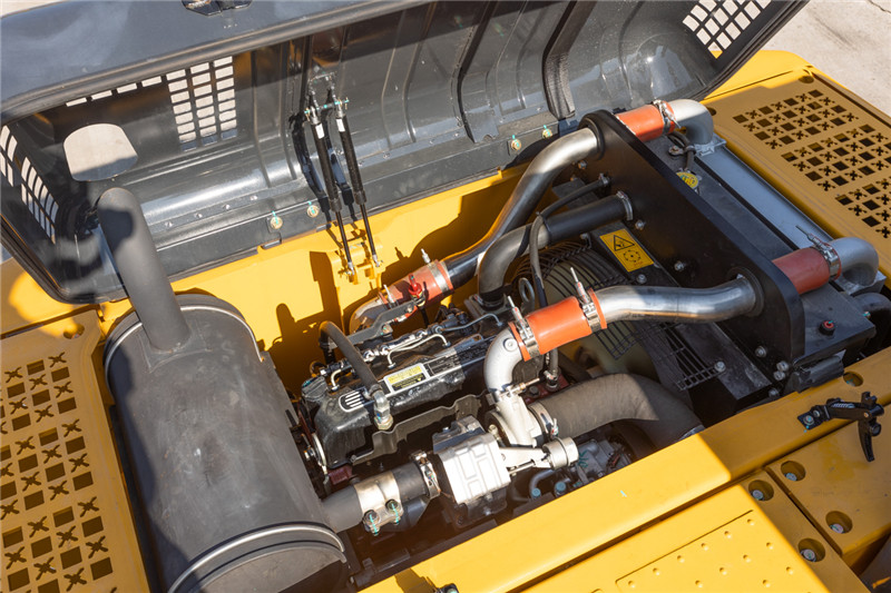 ZG135S Cummins Engine Equipped Hydraulic Excavator  (4)aau