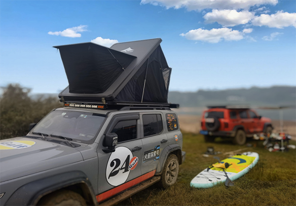 ROOFTOP TENT TRAVEL TIPS: MAXIMISING COMFORT  AND CONVENIENCE ON THE ROAD