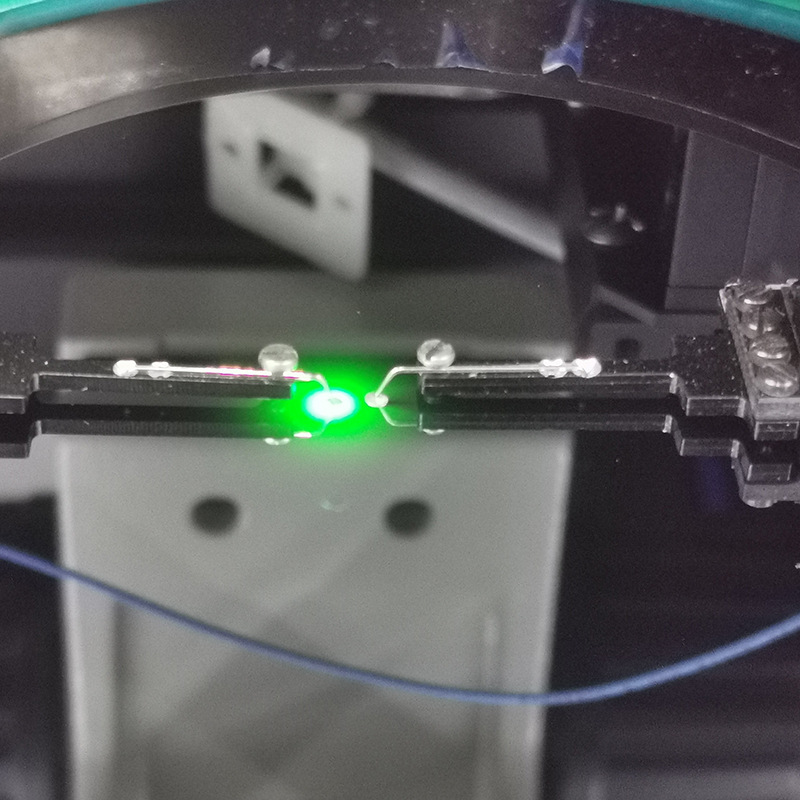 GaN dirompente su chip micro LED con tecnologia al silicio