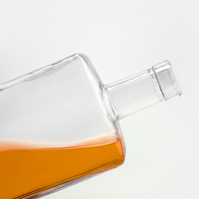 China Manufacturer Wholesale Price Glass Bottle 5084za