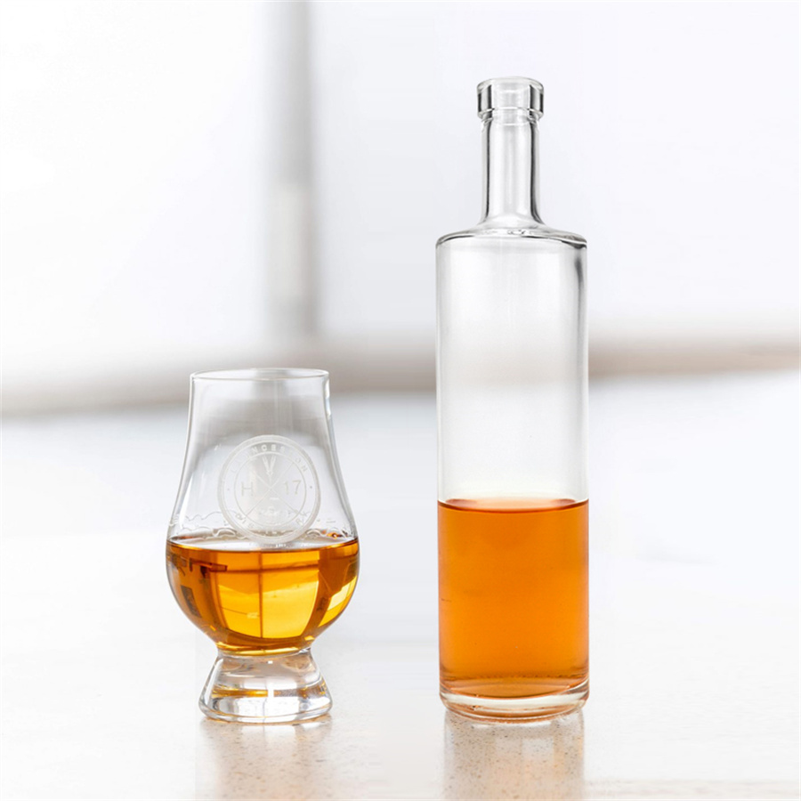 Wholesale round glass frosted vodka glass bottles empty 750ml clear wine liquor whisky nordic glass bottle with cork