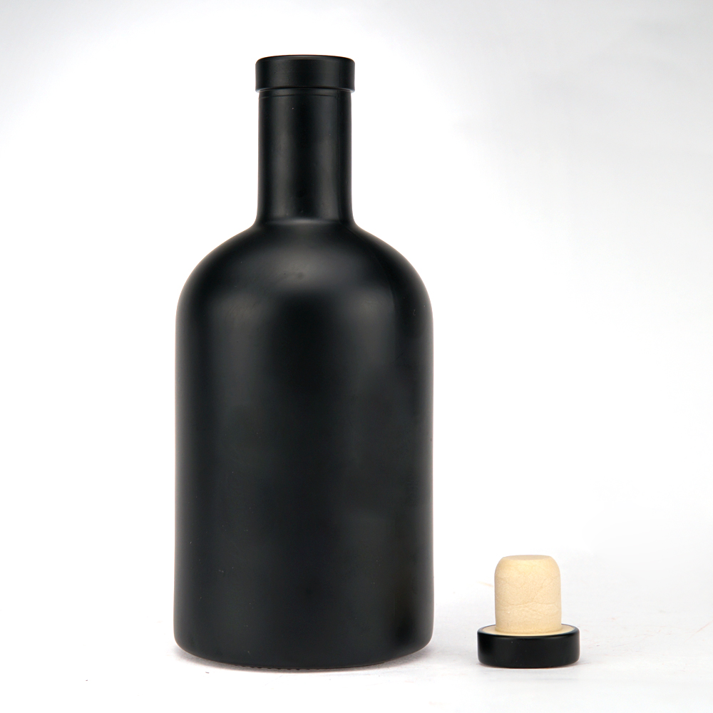 Wholesale glass bottle 700ml 750ml custom empty black glass bottle with plastic lid 500ml bordeaux liquor vodka glass bottle