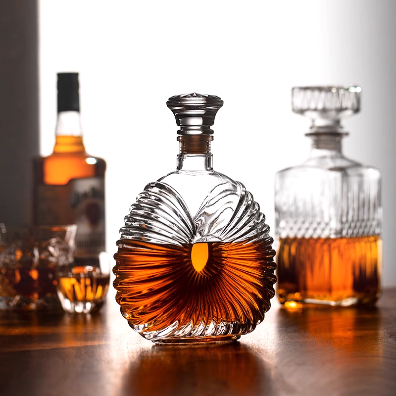 Fancy glass bottles for liquor brandy rum exotic 500ml 700ml 750ml custom liquor cognac glass bottle
