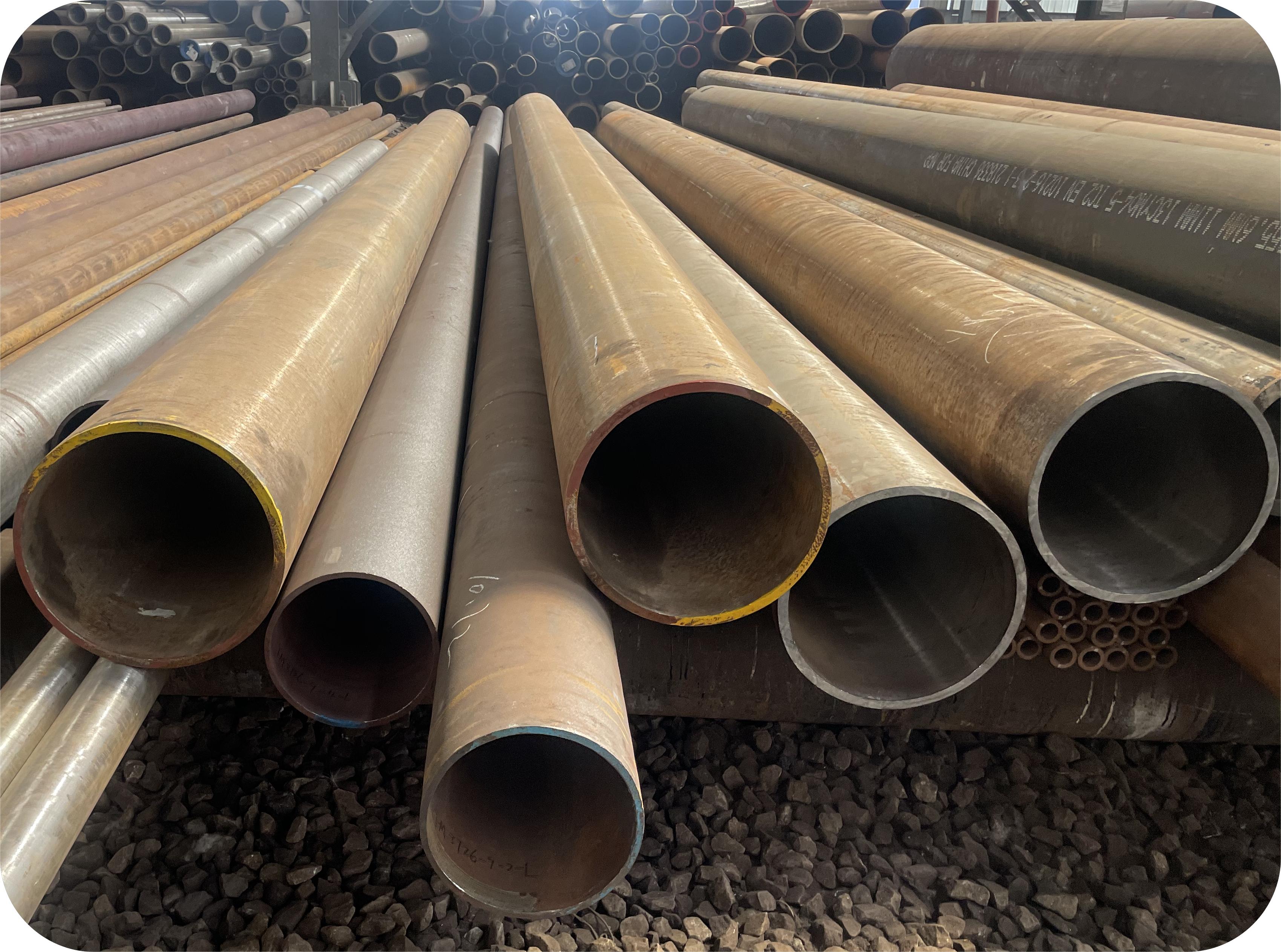 Alloy steel pipe without processing