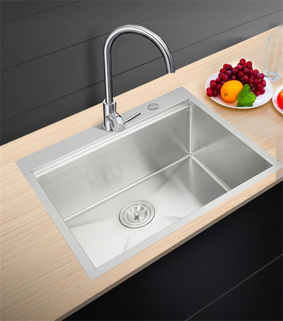 Prednosti kuhinjskih umivaonika od nehrđajućeg čelika042l4