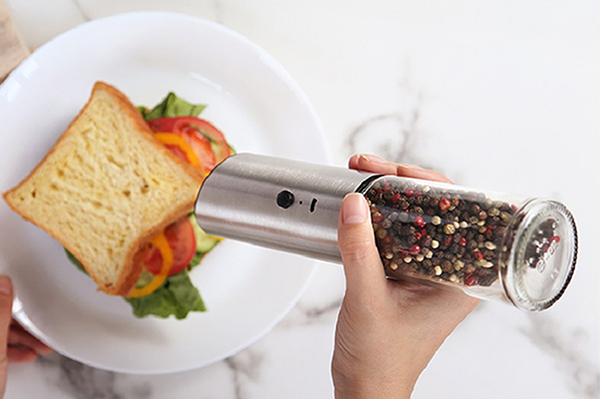 Essential for Buyers: Exploring the Structural Features and Convenience of Electric Pepper Grinders