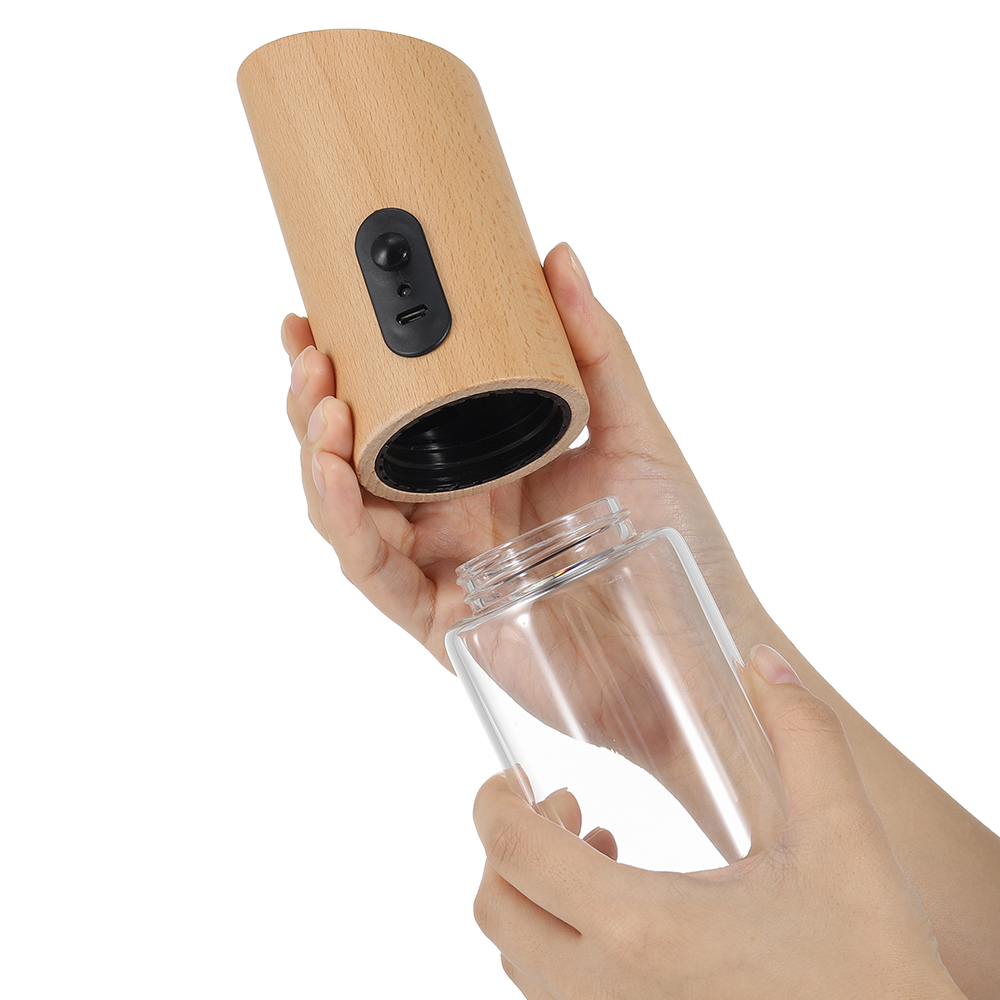ODM Customized Gravity Wooden Pepper Mill  2