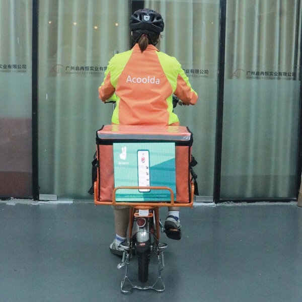 Logotipo personalizado Wifi/4G/Bluetooth tela LED saco de entrega de alimentos para bicicleta
