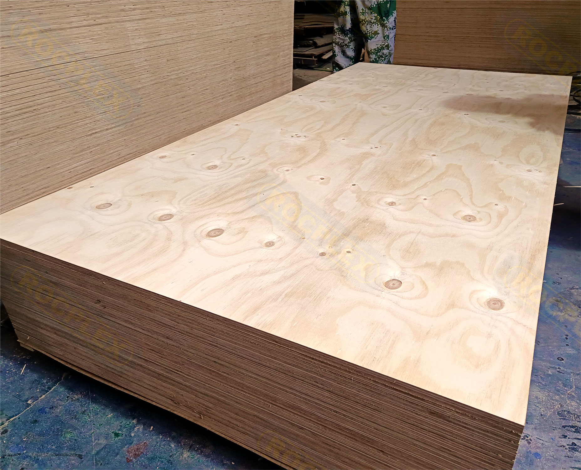 Upptäck hållbarheten hos ROCPLEX CDX plywood för ditt nästa projekt
