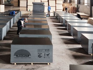 ODM Manufacturer F17 Formply AS6669 1200*1800*17mm 12mm Filimi e Tobane le Plywood ea Australia