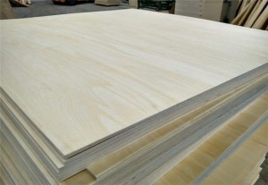 I-Birch Plywood 1220mmx2440mm 2.7-21mm