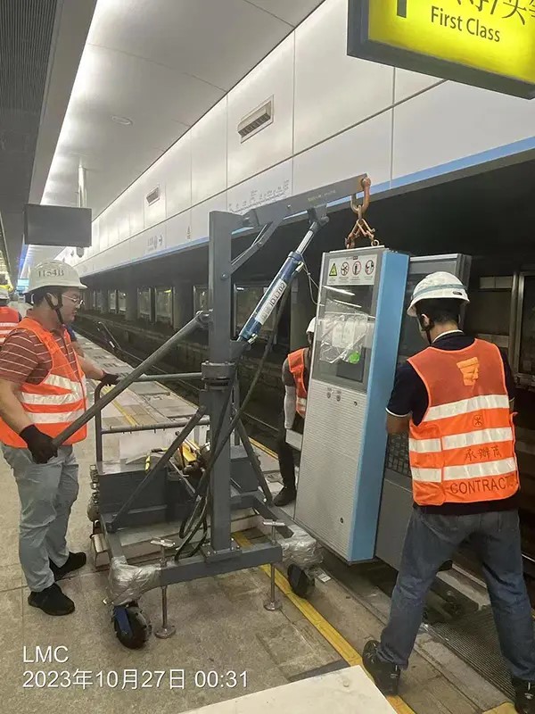 Porte schermate innovative per la metropolitana: tecnologia Edge Rigorosi standard di sicurezza