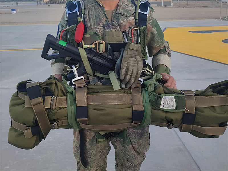 Airborne Parachuting Weapon Pack1fbv