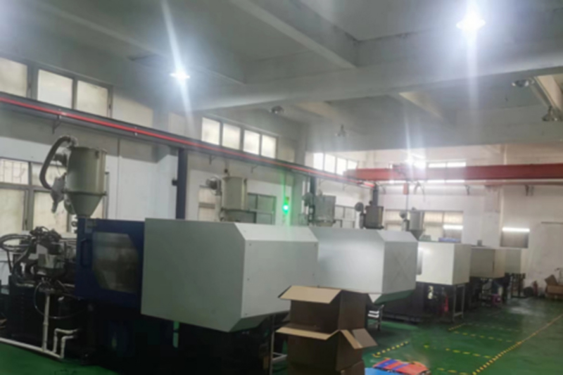 Il processo di produzione dello stampaggio a iniezione ha cambiato completamente la produzione di vari prodotti in diversi settori.