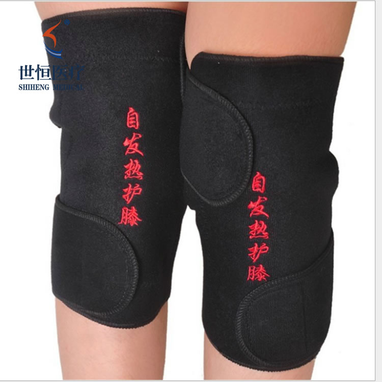 Self heating knee sleeves