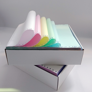 Warm verkoop China pasgemaakte grootte koolstoflose kopieerpapier in verskillende gsm en kleure